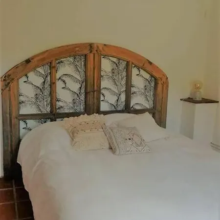 Holiday home Mas Dans La Garrigue, Piscine, Petanque, Ping Pong, Volley Ball Saint-Paul-et-Valmalle