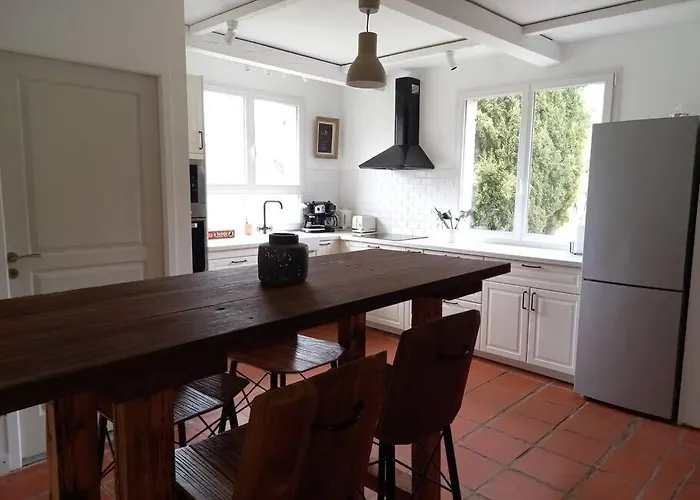 Ferienhaus Mas Dans La Garrigue, Piscine, Petanque, Ping Pong, Volley Ball